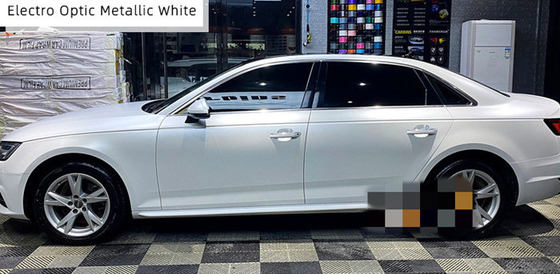 Lanzamiento del aire de la película del abrigo del coche de Audi Electro Optic Metallic White desplazable