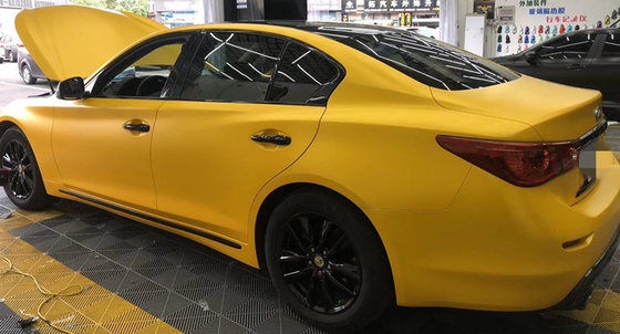 Matte Car Vinyl Wrap Self metálico amarillo 140gsm adhesivo densamente