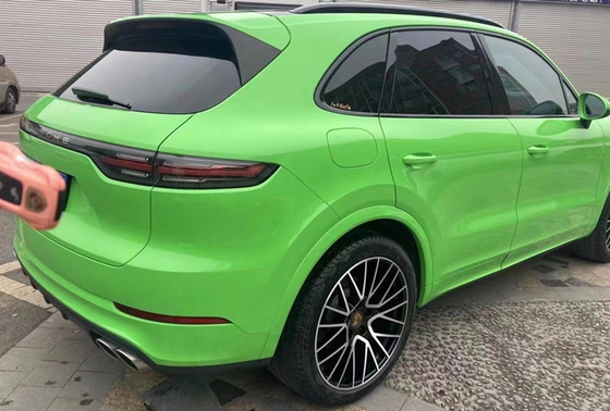 El abrigo libre calandrado polimérico del vinilo de la burbuja de aire ultra glosa el abrigo verde del coche