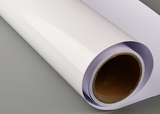 Película impermeable del chorro de tinta del vinilo de la burbuja del rollo imprimible libre de la etiqueta engomada con el pegamento negro