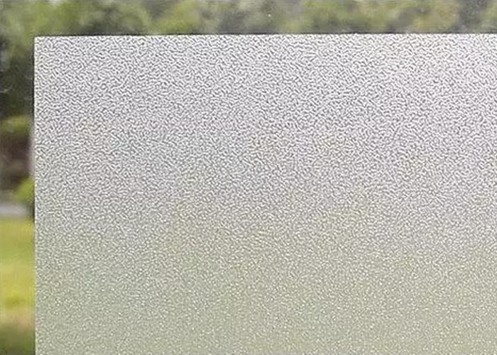 Película de vidrio de la ventana decorativa blanca de Matte Frosted 0.8m m para la aislamiento